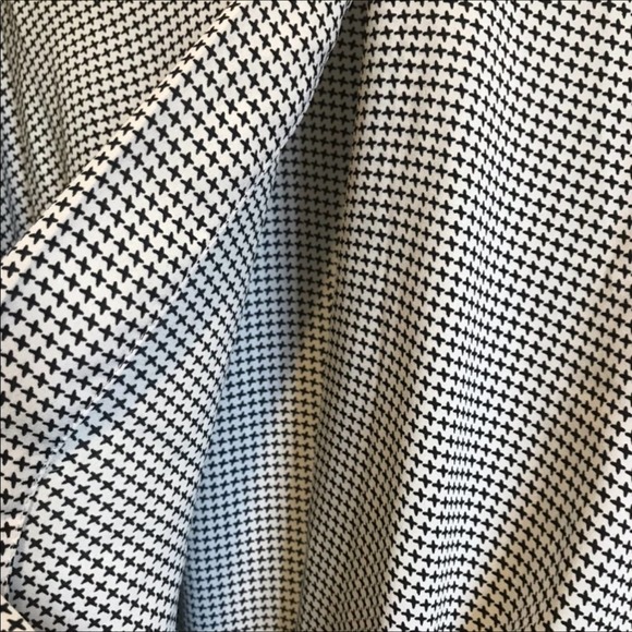 Adrianna Papell Long Sleeve Top Black/White Medium - Picture 6 of 8